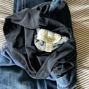 Maternity jeans - size small